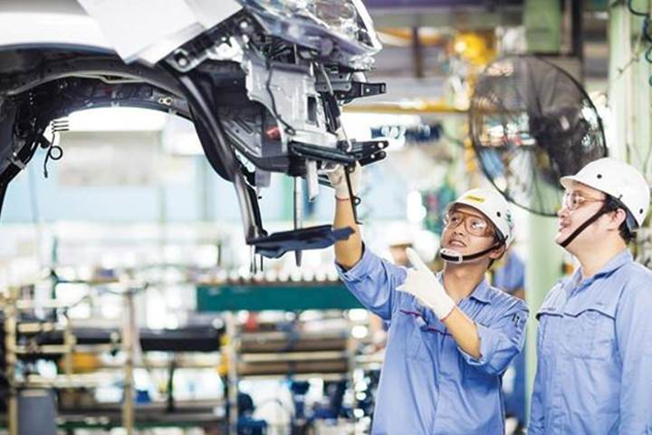 Ngành Kỹ Thuật: Lương 'Ổn Định', Áp Lực