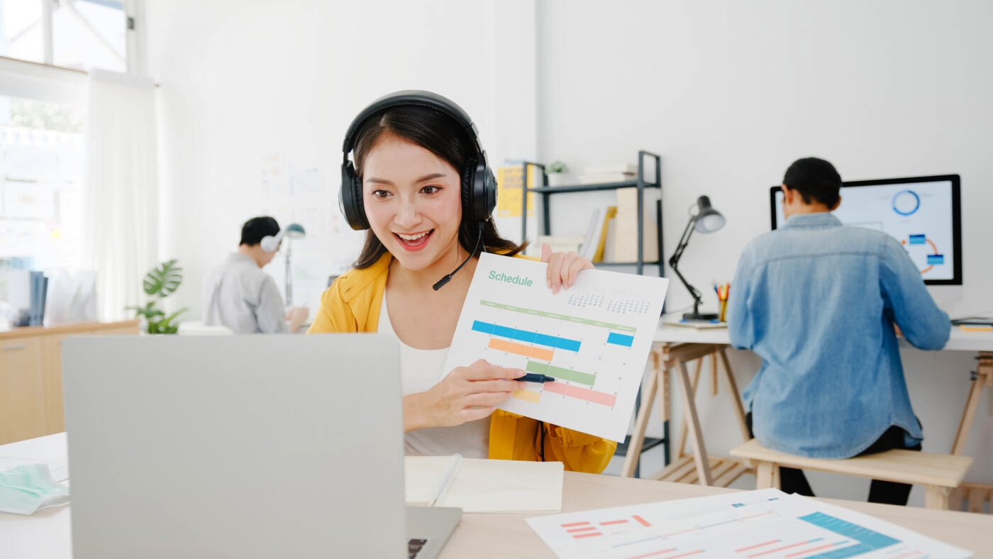 GIAO TIẾP – NGÀNH KHÔNG CHỈ NÓI CHUYỆN MÀ CÒN KIẾM RA TIỀN